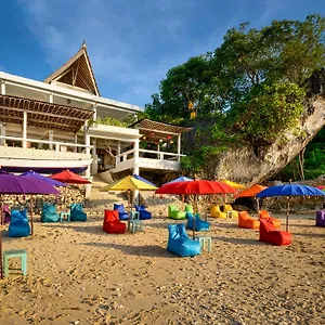 Guest house The Point Beach-front Balangan ****